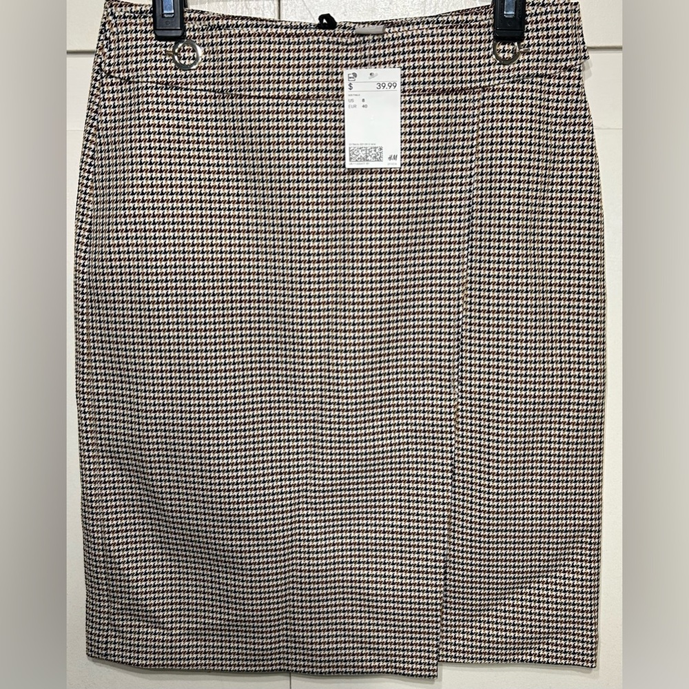 H&M NWT Pencil Skirt - Black and White SIZE 8